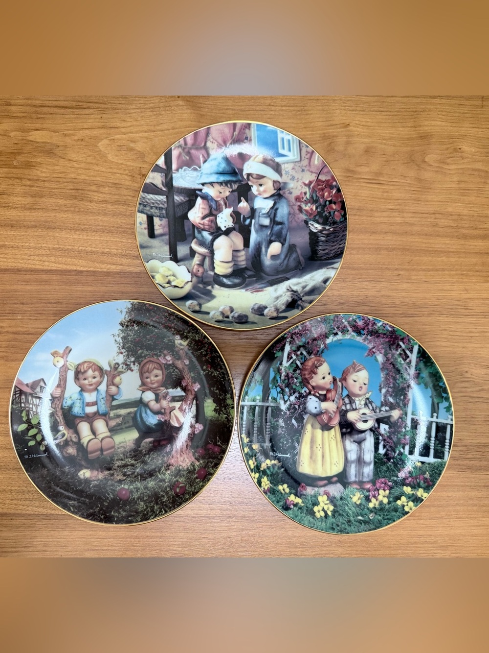 Set of 3 Vintage Hummel Little Companions 8" Danbury Mint Plates